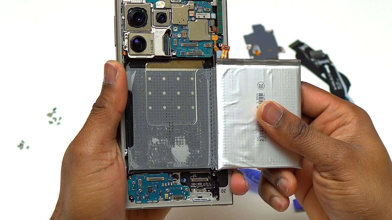 Thay pin Samsung Galaxy S24 Ultra 